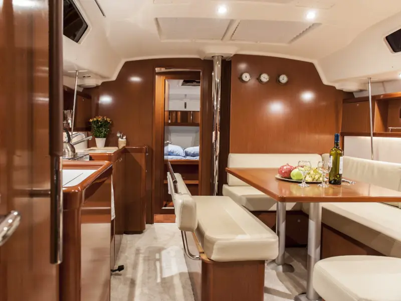 OASIS - | Bowthruster | Solar P , Interior image