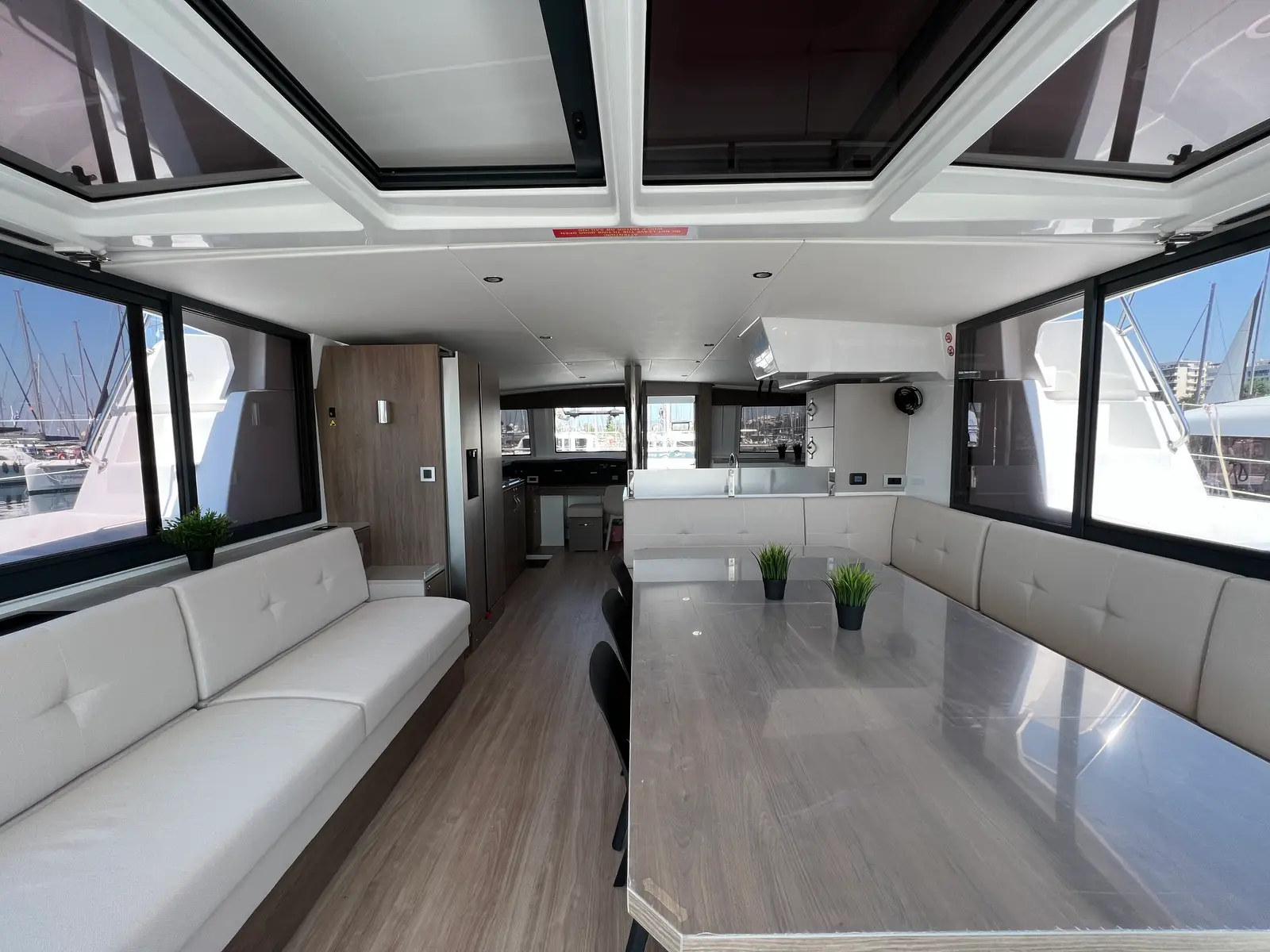 Holiday, Interior image