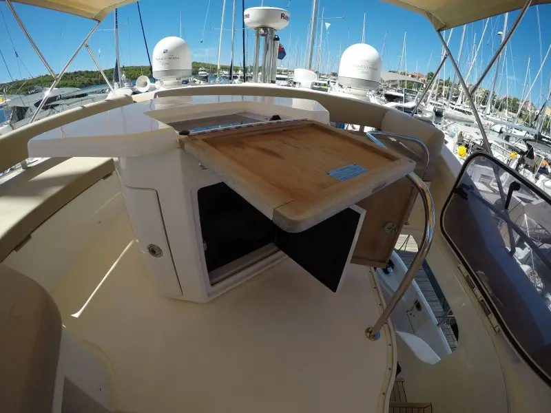 LUMA, Azimut 47 Fly