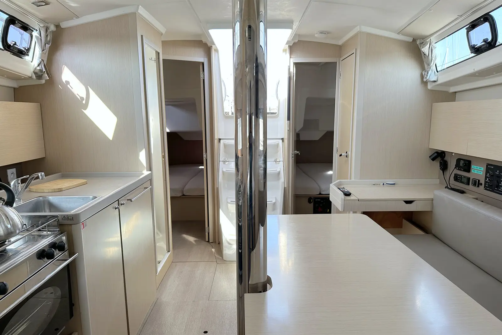 Tena, photograph 13