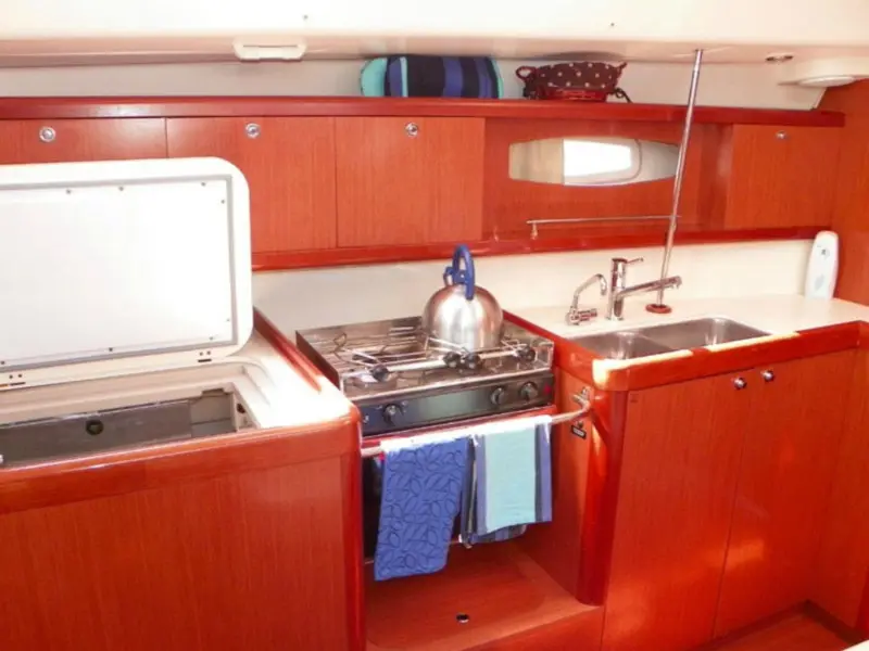 SEACRET, Interior image