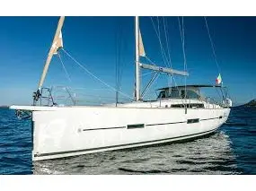 Genny, Main image