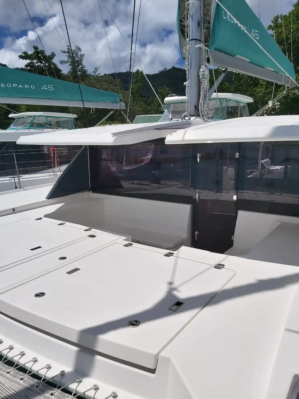 La Pelosa II, forward 2