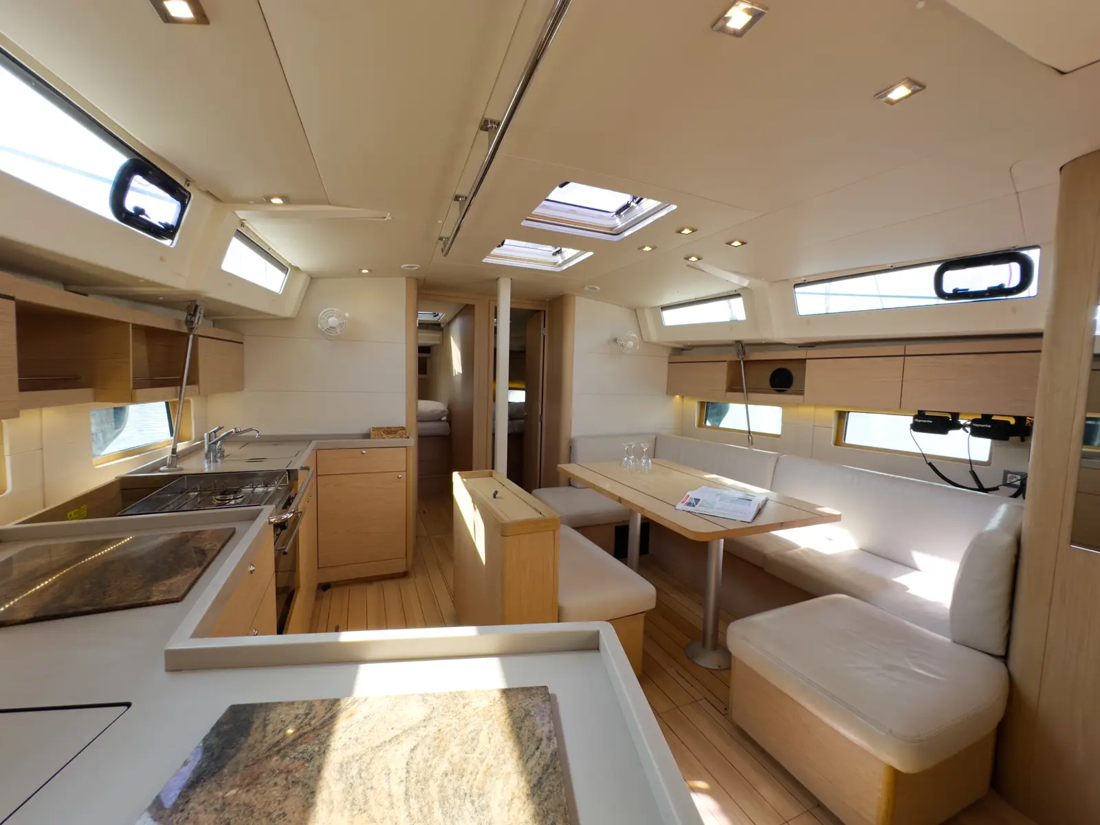 Sail Away (Refit 2025 - A/C - Electric Heads), photograph 12