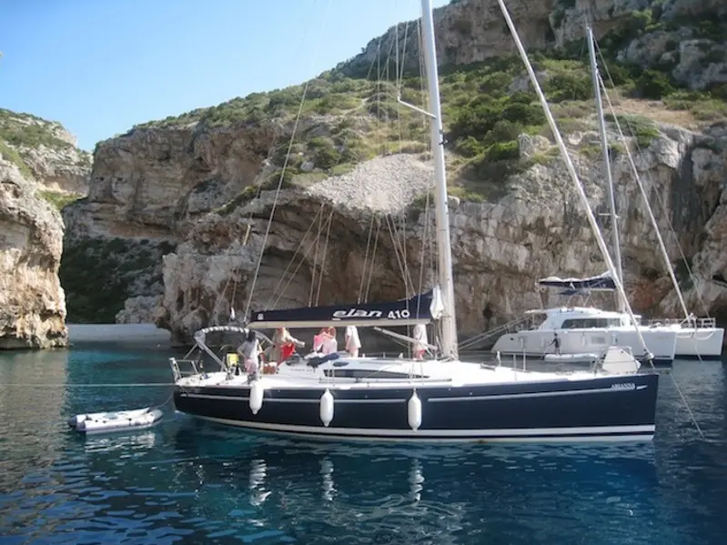 Arianna, exterior