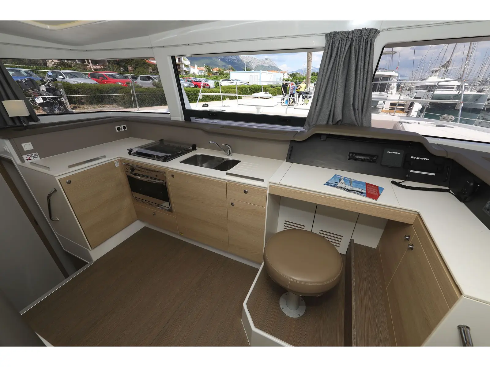 BlueRay, Interior image