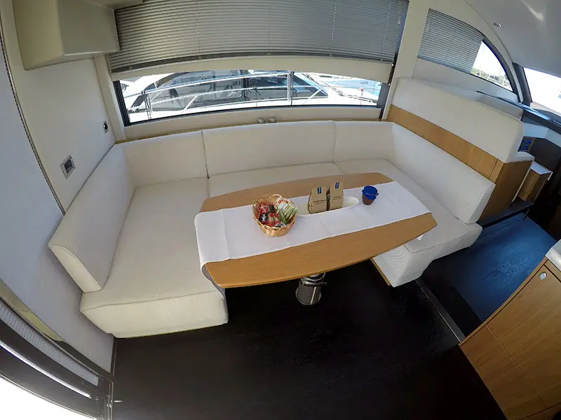 Get Lucky, Fairline Squadron 50
