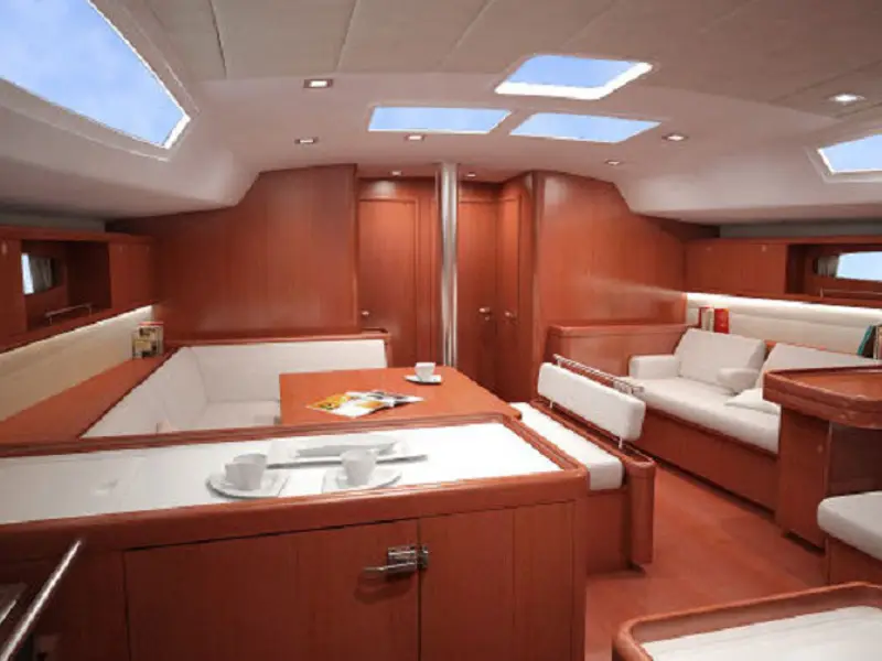 AF-O54, Interior image
