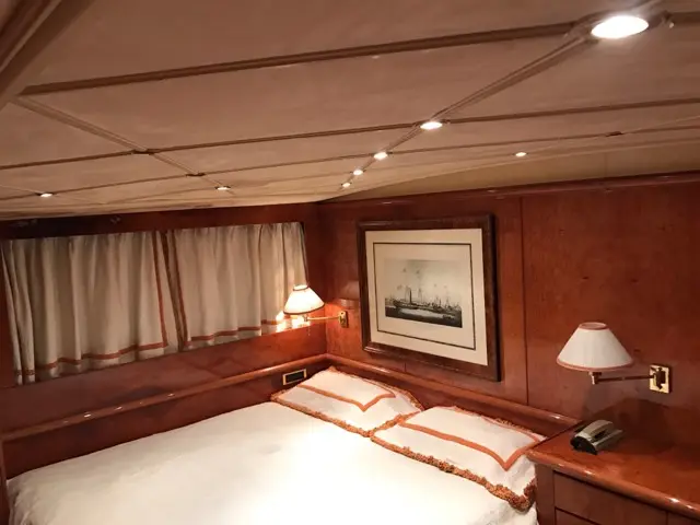 Teddy Bear, Interior image