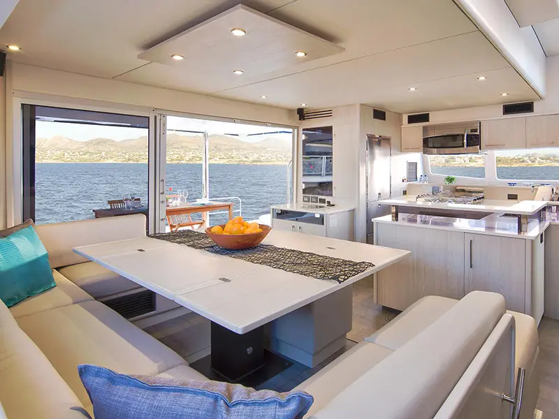 Moorings 5800 Crewed, Interior image