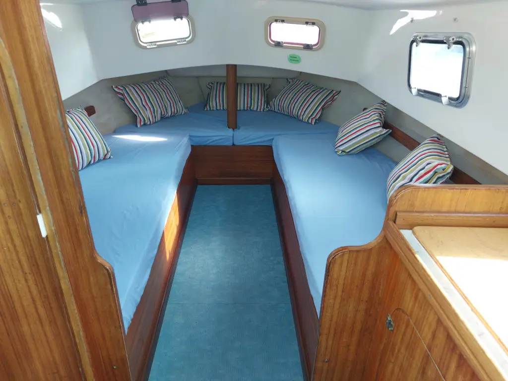 Talla Ferro, Interior image