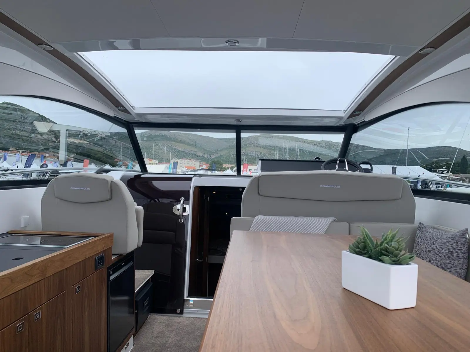 OHANA, open panorama roof
