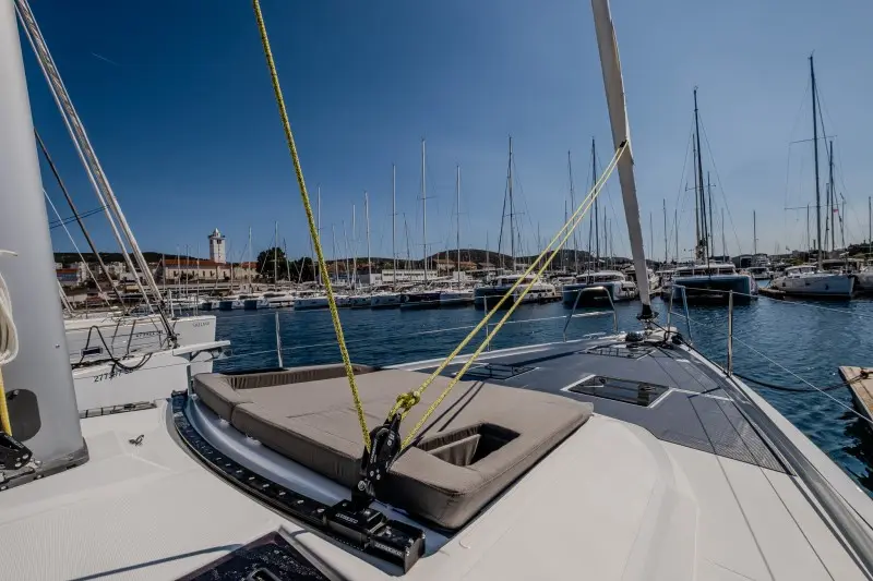 Nada, Dufour 48