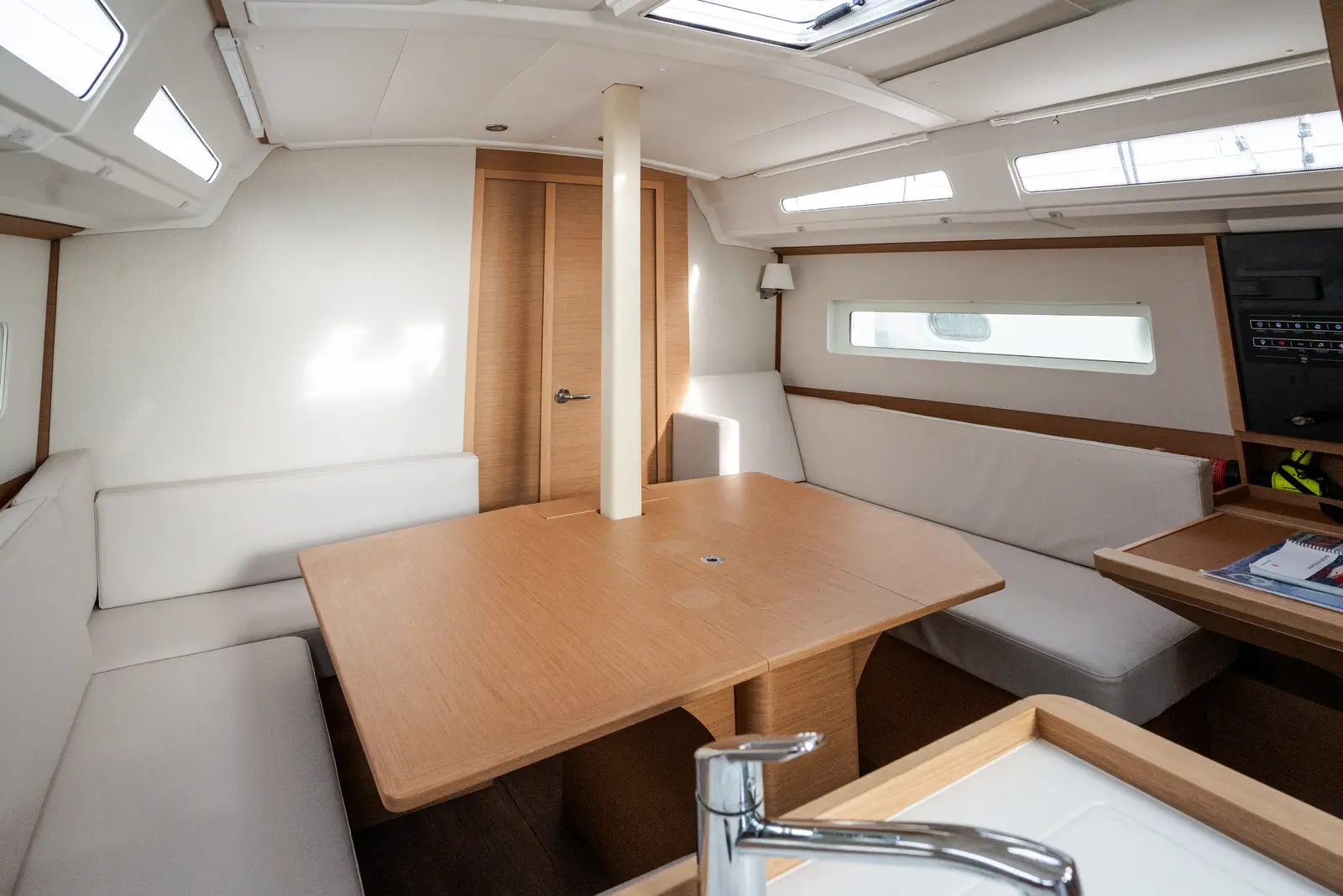 Phoenix - Comfort line, Dinette