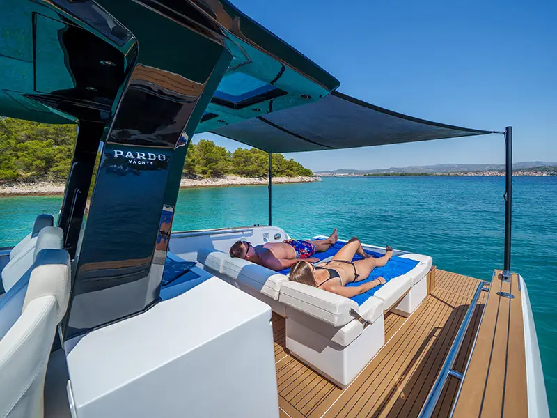 Gala, Pardo 38
