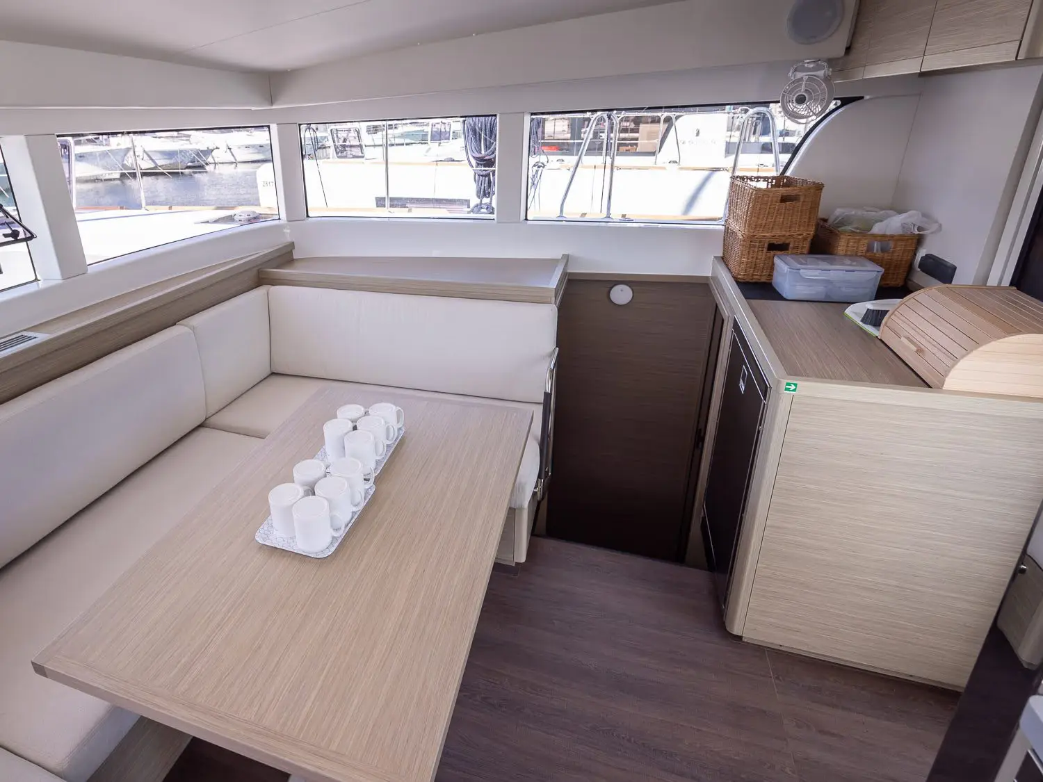Dugong, Interior image