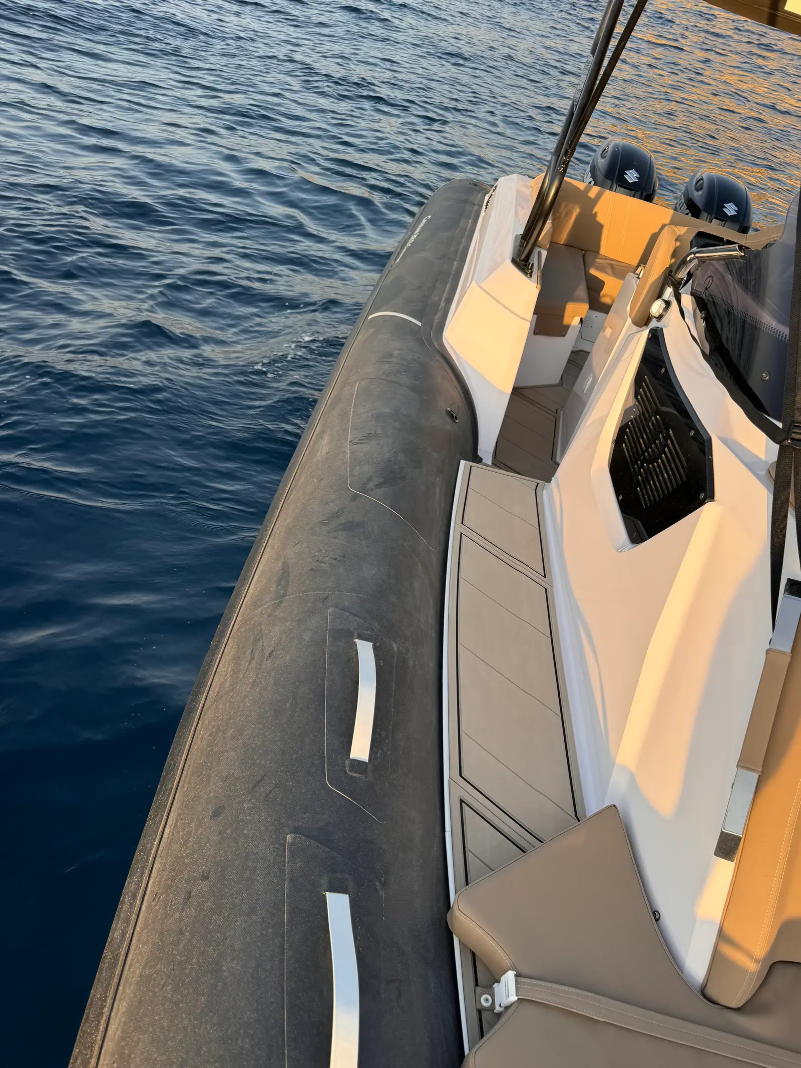 Ranieri Cayman 28.0, photograph 11