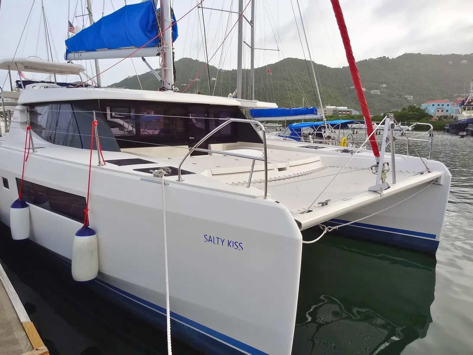 Salty Kiss, Leopard 45