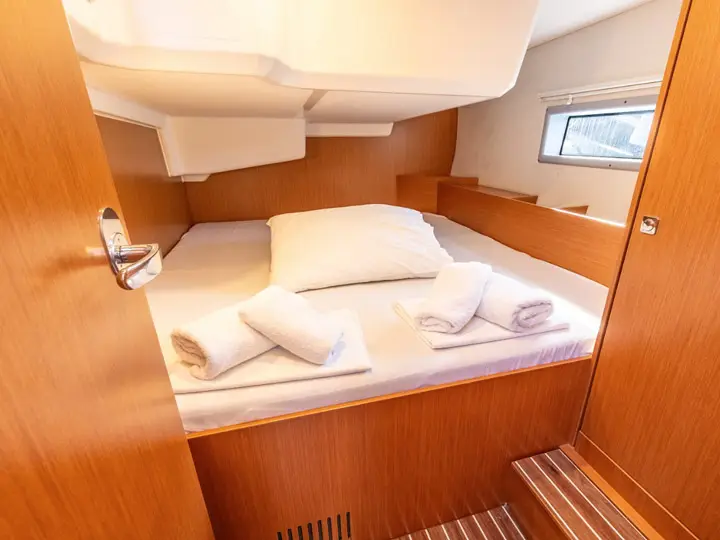 Lydia, Port Aft Cabin