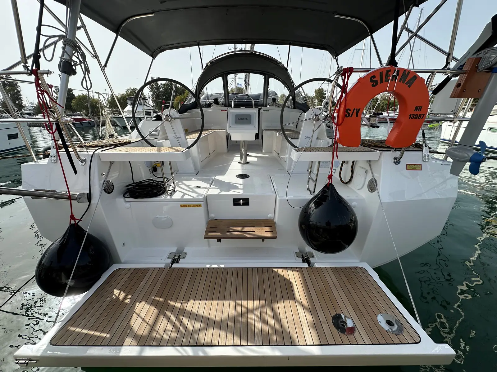 S/Y Sienna, photograph 4