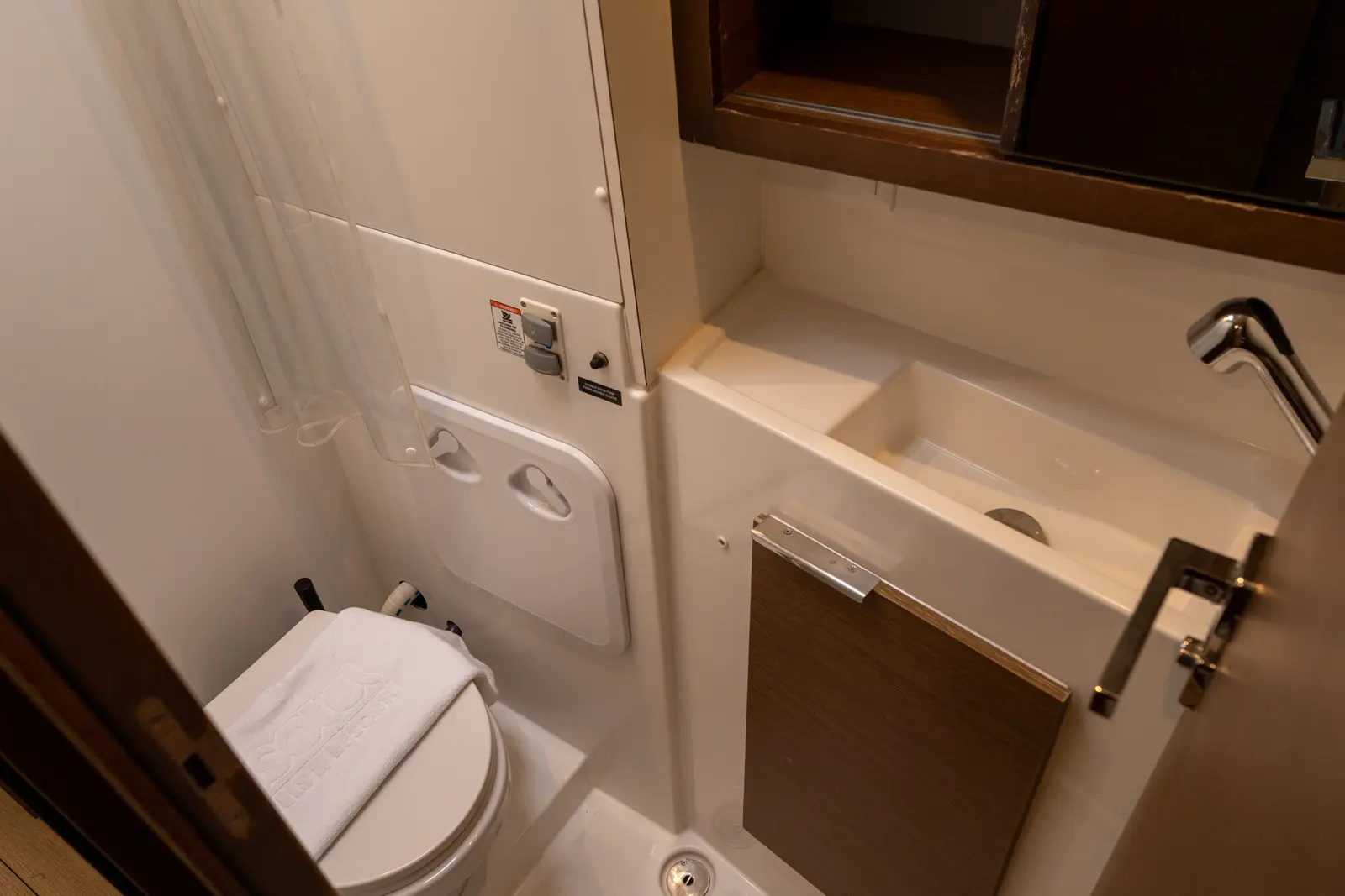 Mascalzone Lametino - Standard line, Toilet