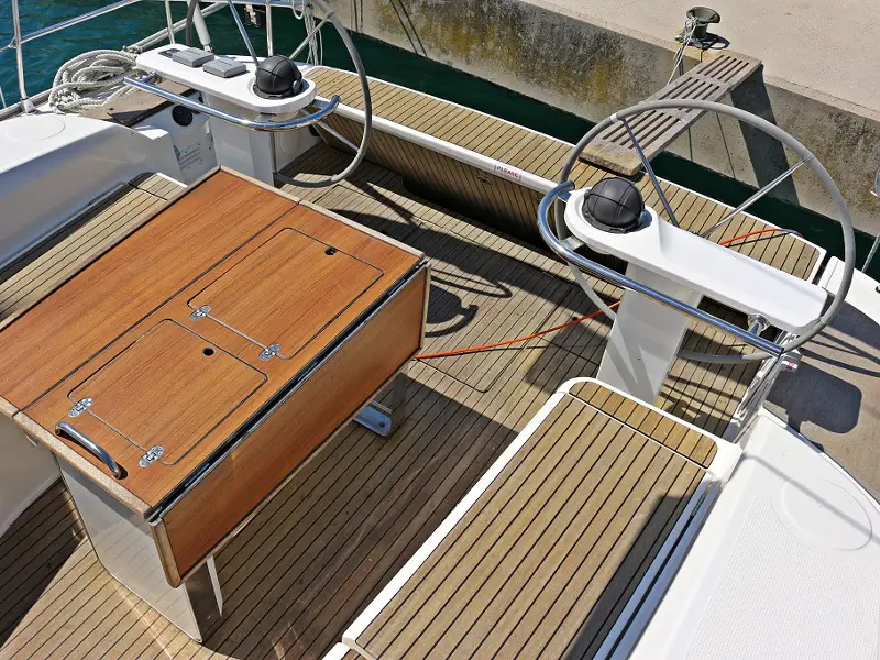 SIRENA, Exterior images