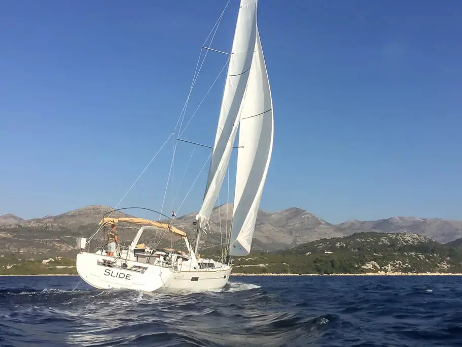 Slide, Oceanis 45