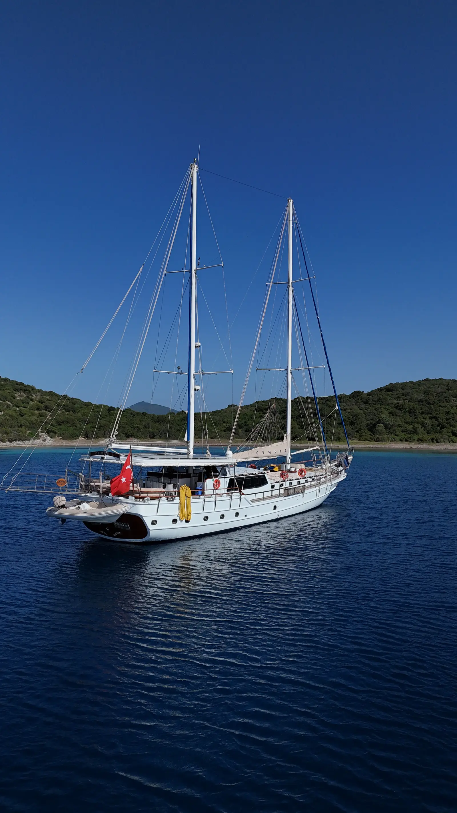 Cemre 4, photograph 13