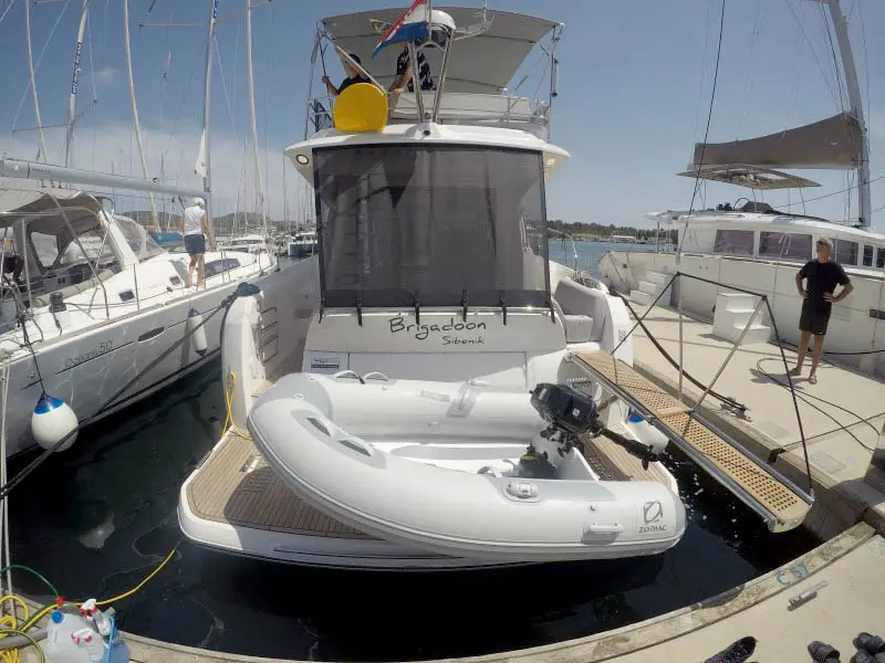 Brigadoon, Prestige 420 Fly