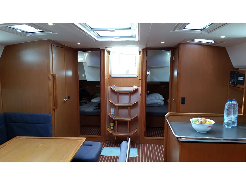 Silver Cloud, Interior image