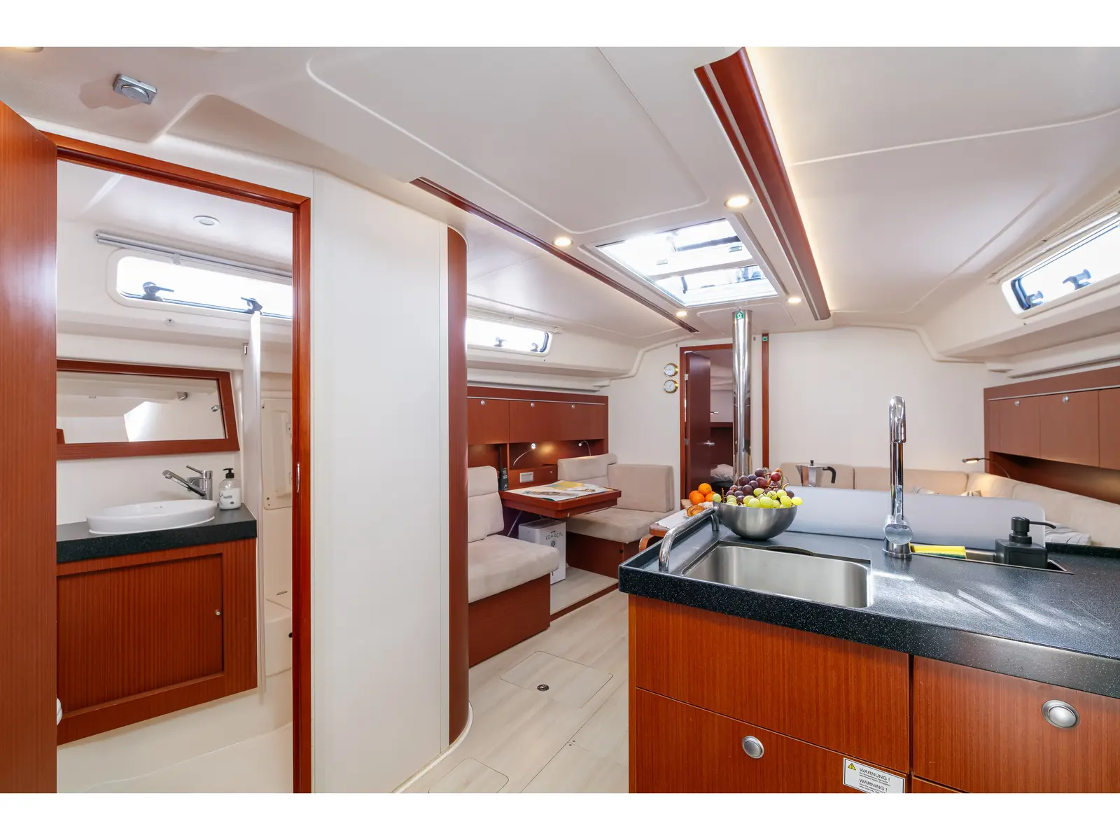 Kraken, Interior image