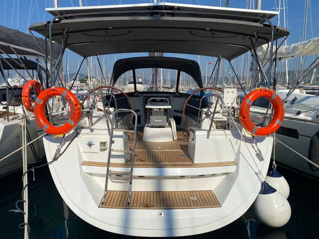 Capella II, Sun Odyssey 44 i