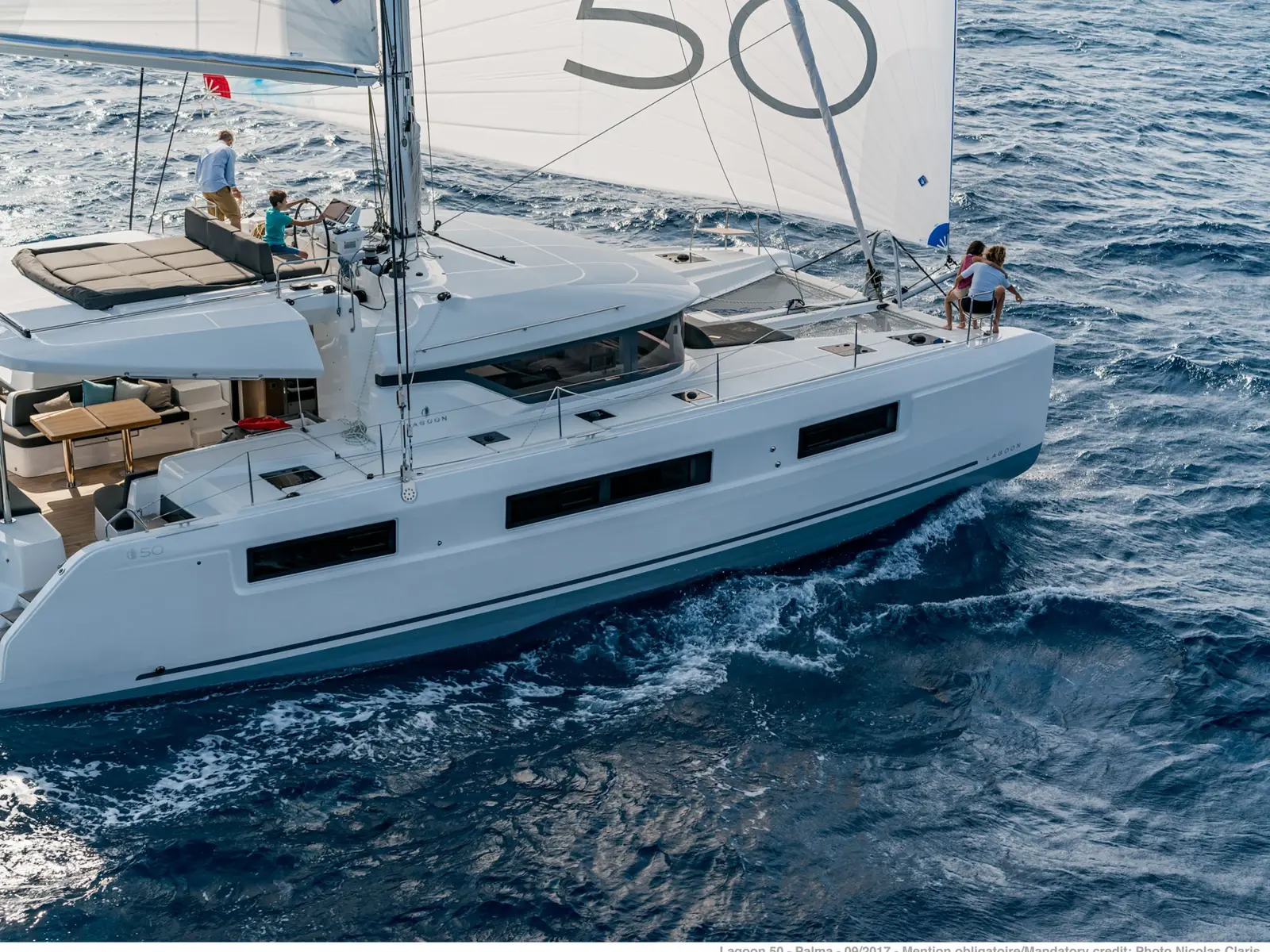 Ioli, Main image