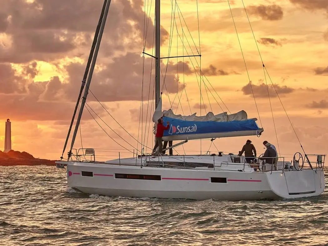 Sun Odyssey 490 Premium Plus, Main image