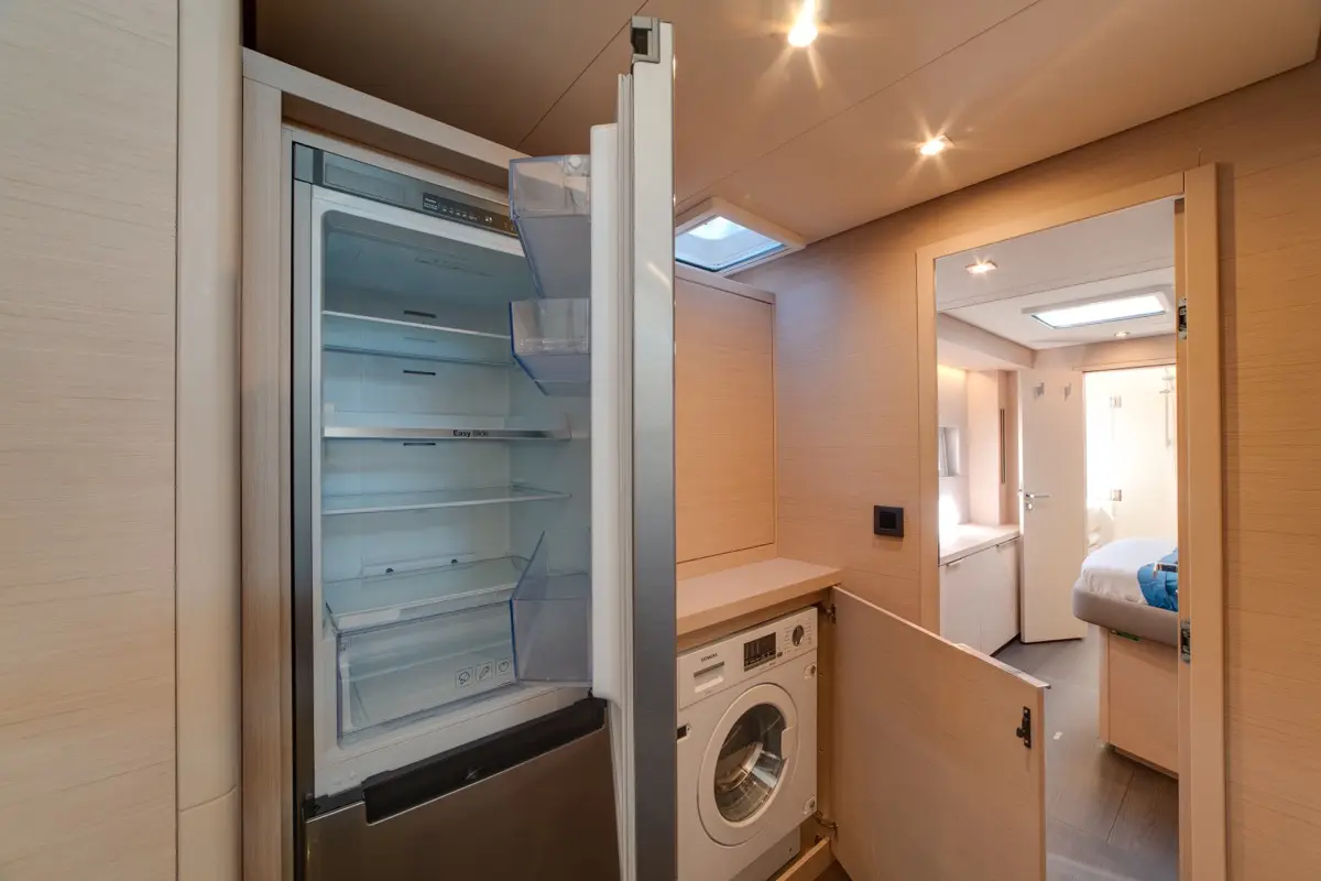 Zeri - FIRST CLASS, photograph 17