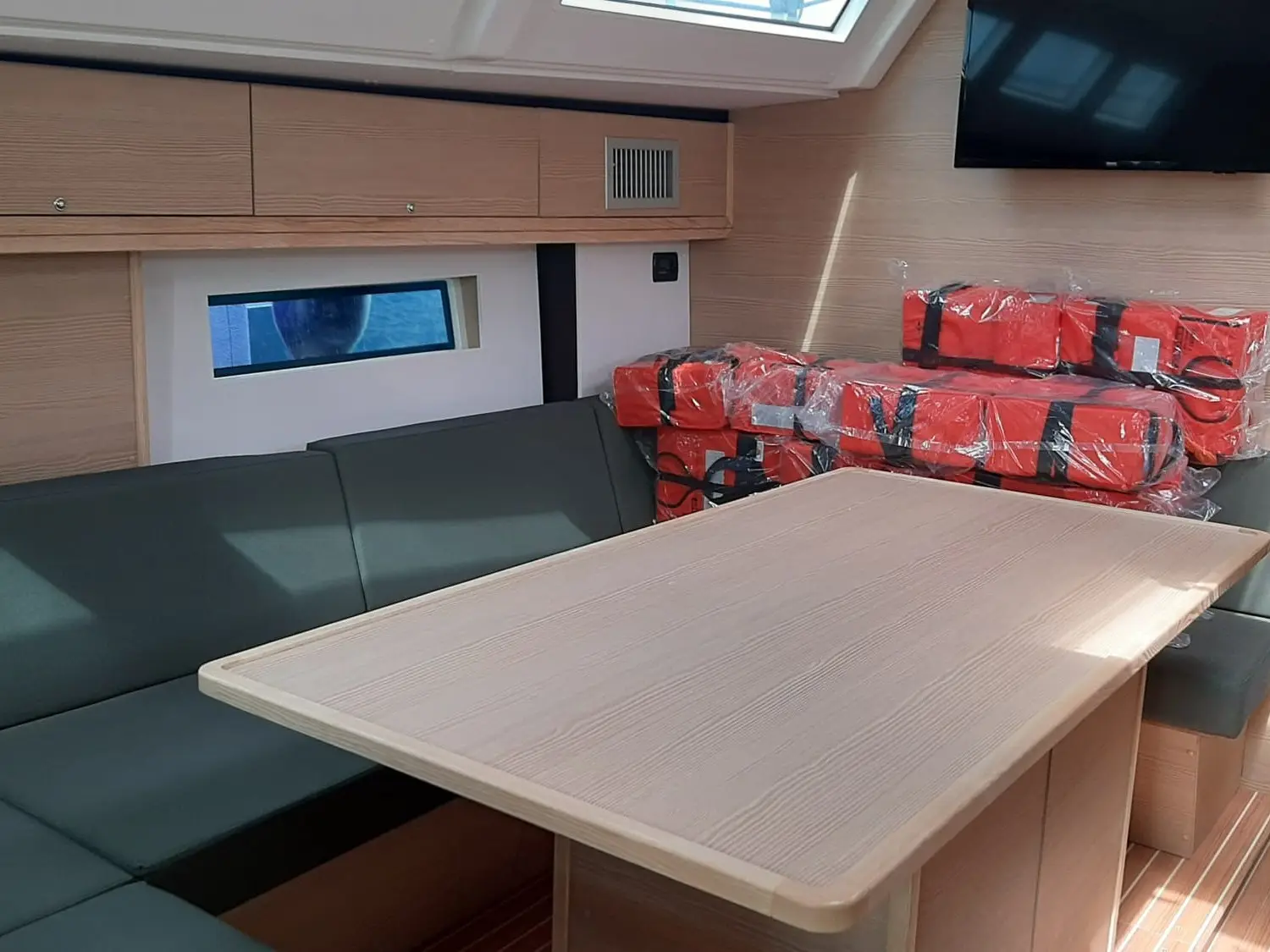 IRISA, Interior image