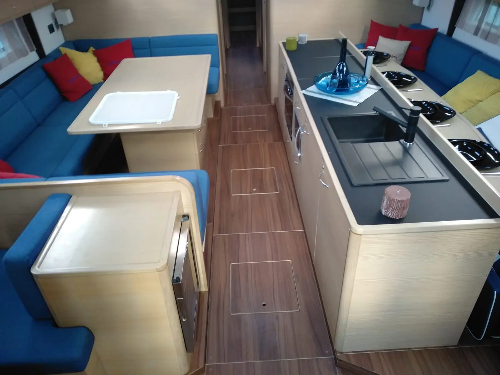 ADRIATIC EXPERT, Interior image