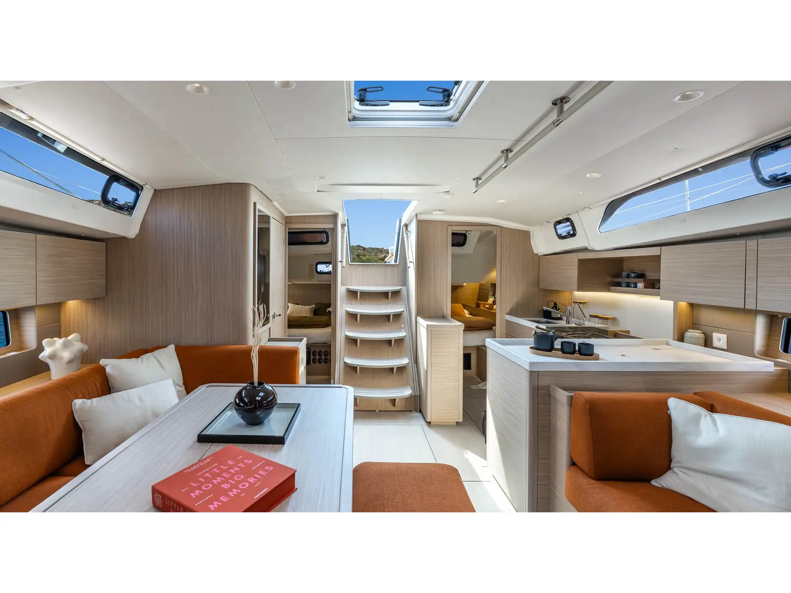 Sun-Kissed, Interior image