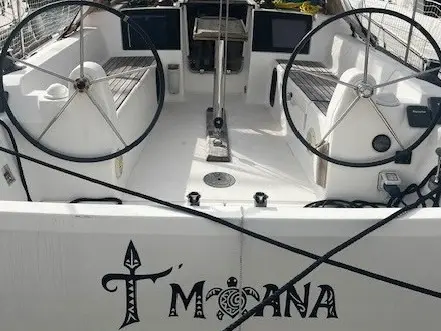 T'moana, Main image