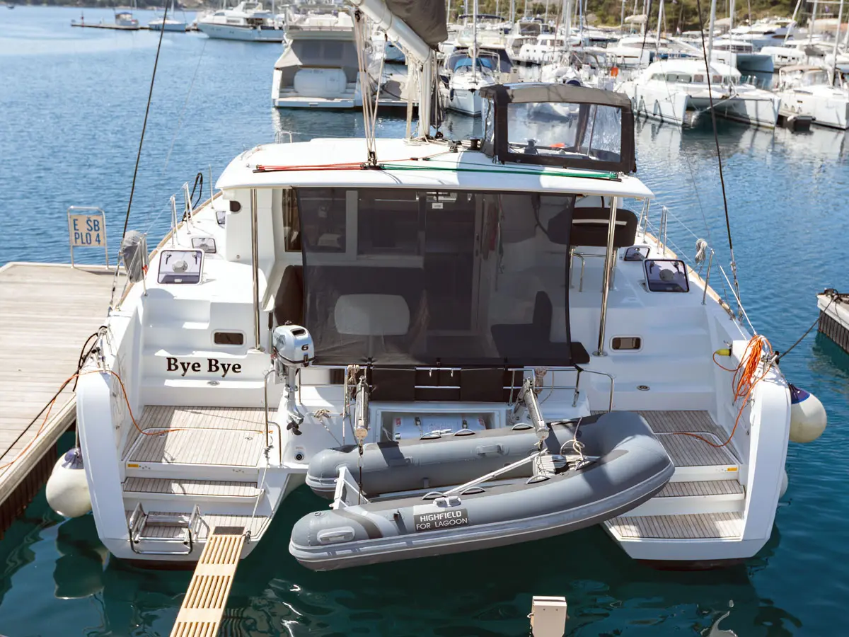 BYE BYE 2020 (air condition, generator), Lagoon 40