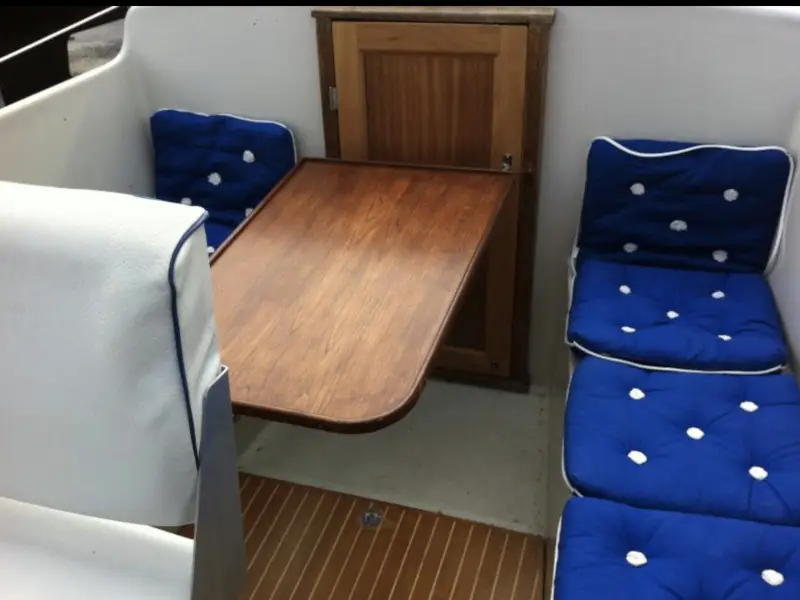 Classic, Interior image