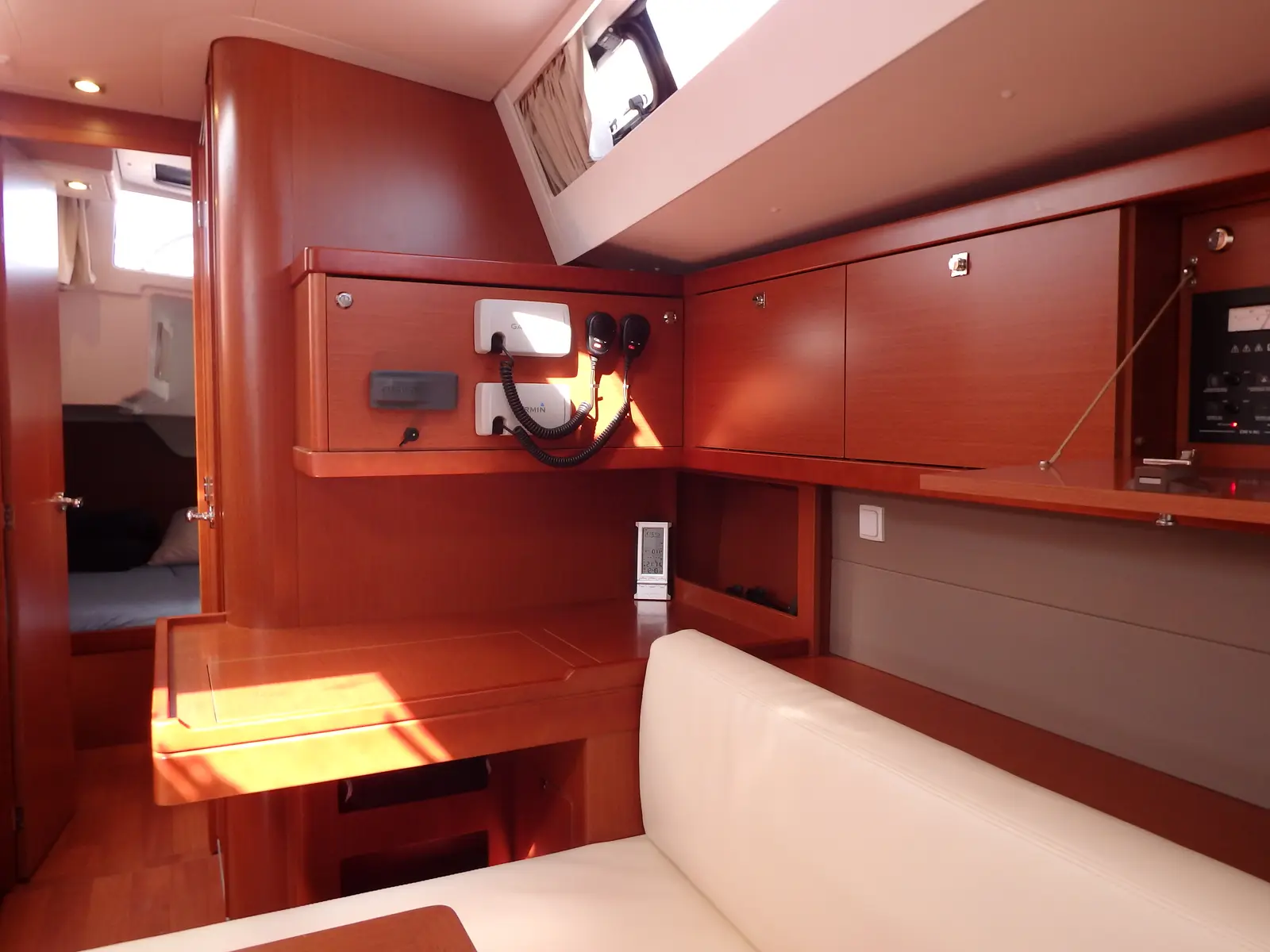 Oceanis 48, foto 12