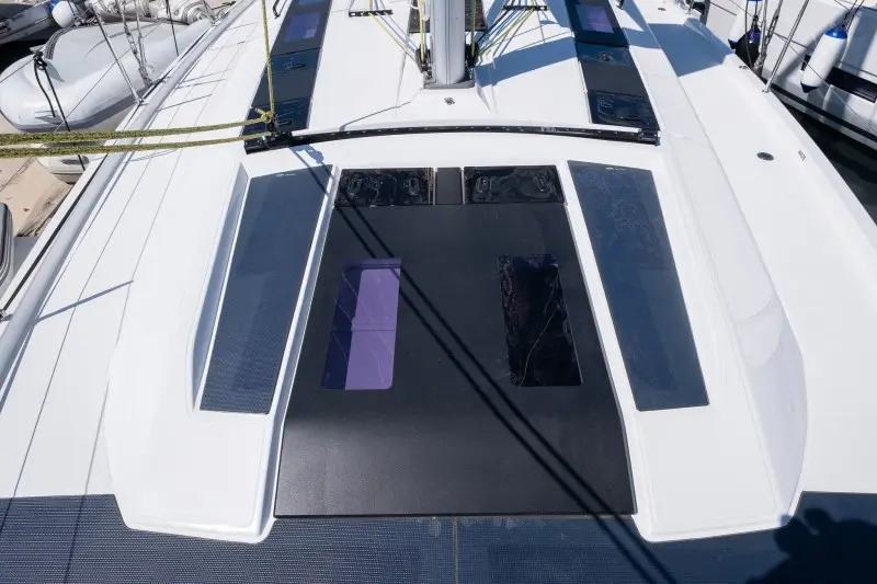 Nada, Dufour 48