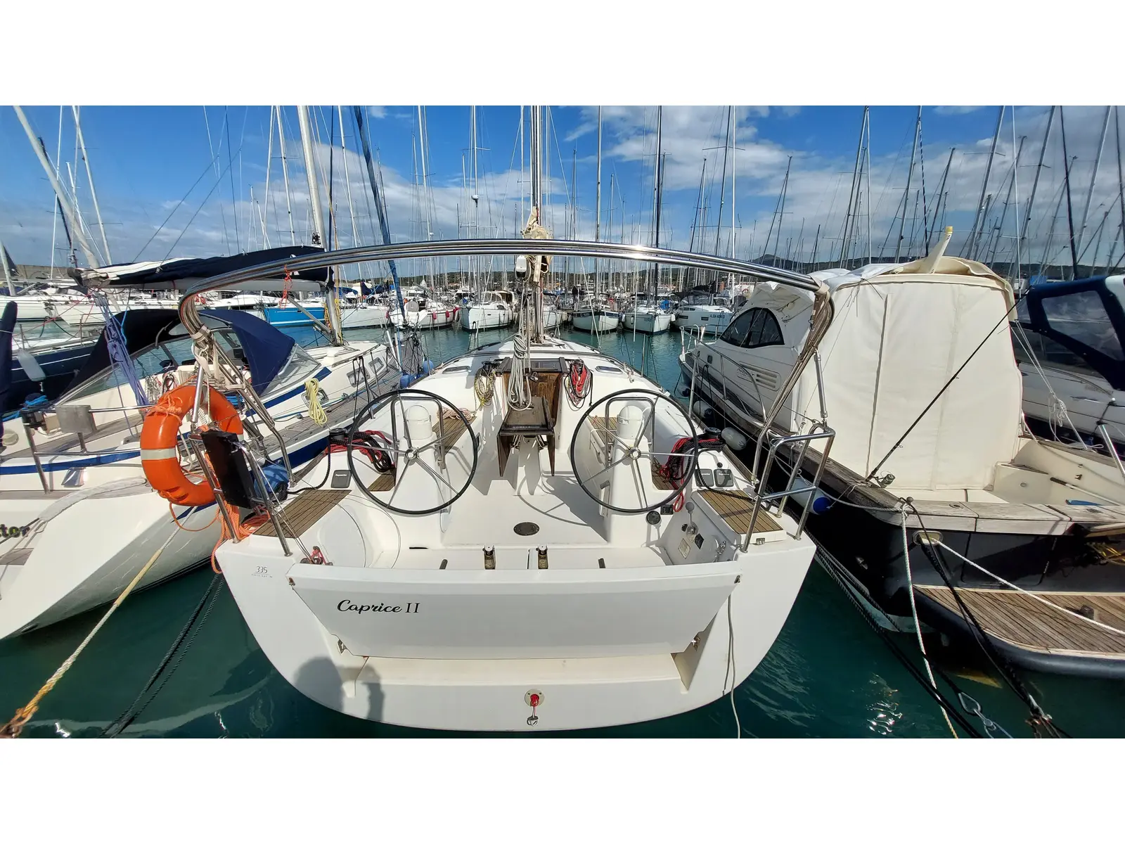 Caprice 2, Main image