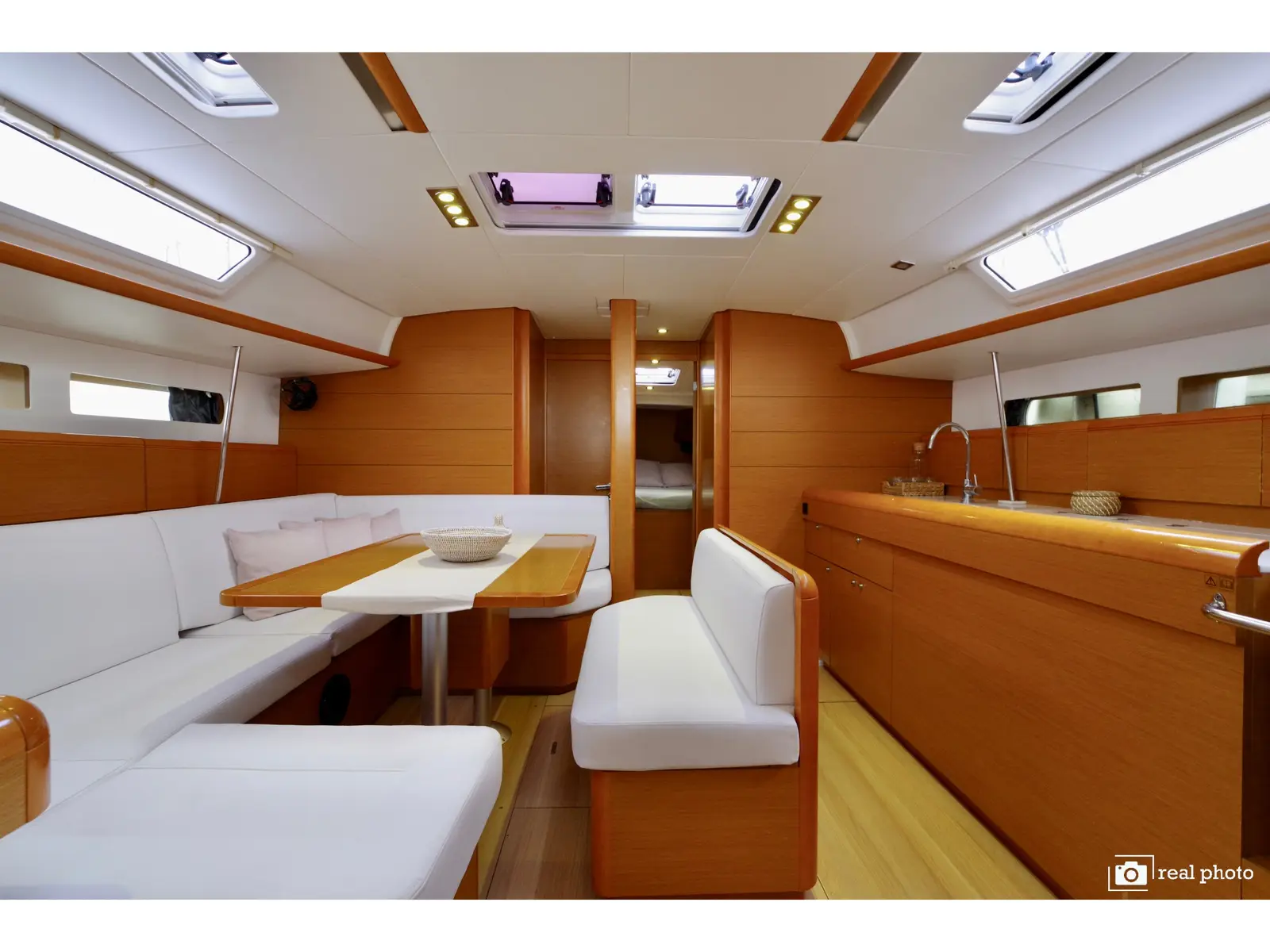 Idra - Solar Panel, Interior image