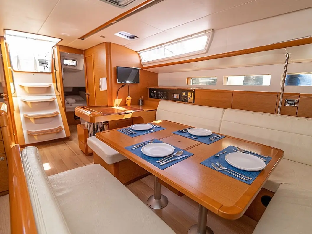 Promise, Interior image
