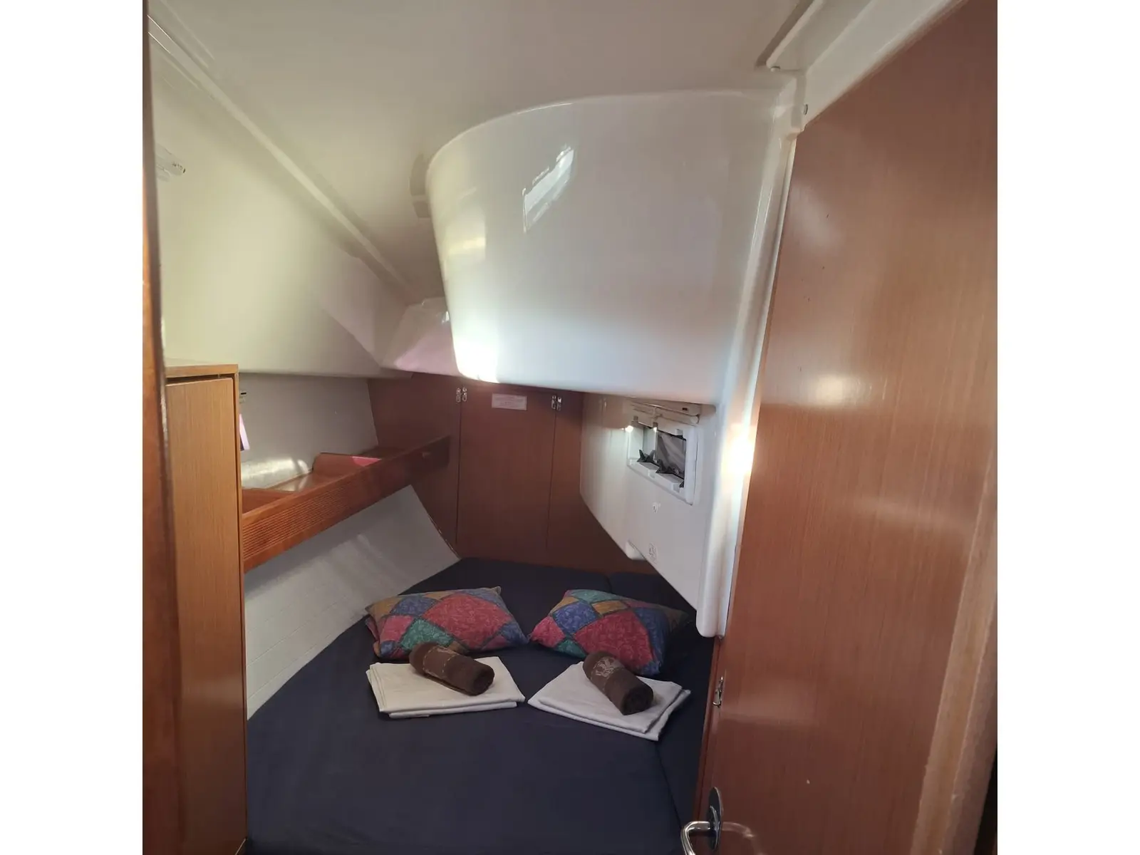 DANIELLE, Interior image