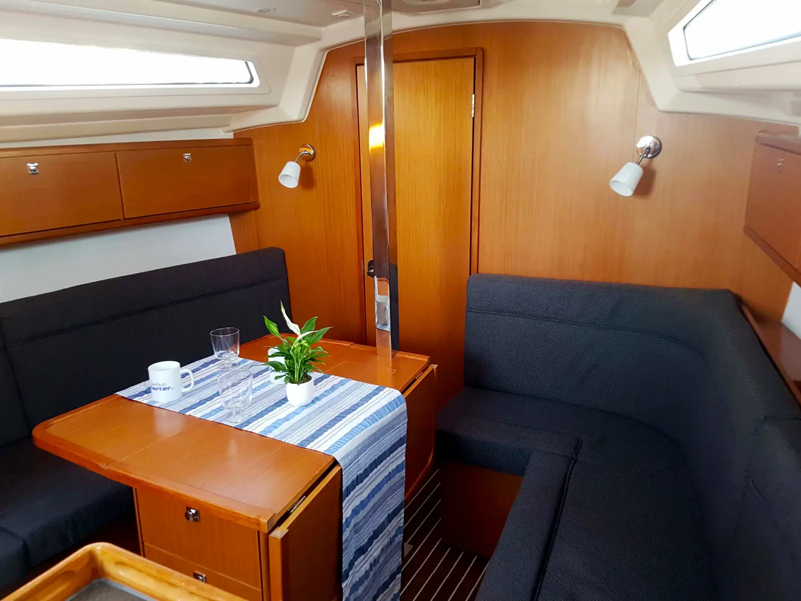 Theia, Interior image