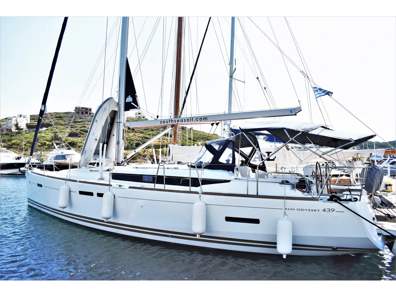 Kontiki, Main image
