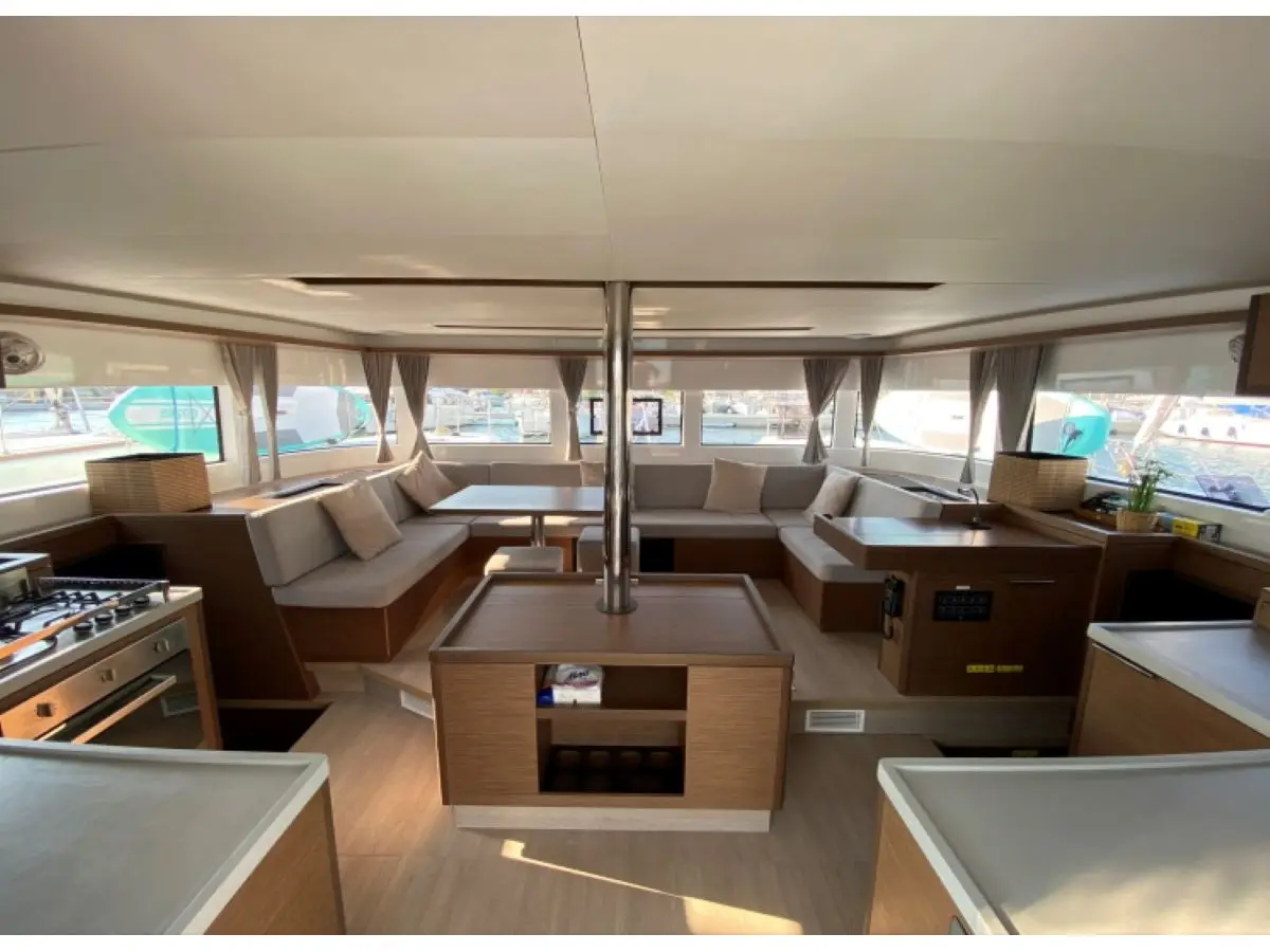 Swan, Interior image